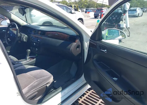 2015 Chevrolet Impala Limited Lt z USA, uszkodzony, nr VIN 2G1WB5E37F1122056